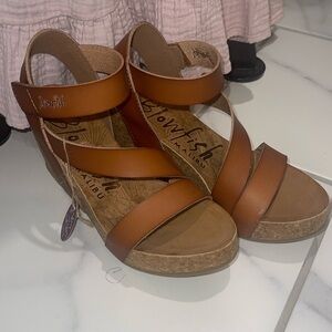 Blowfish wedges brown size 8